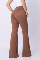 Calça Flare Fivela Tecido Montaria Marrom