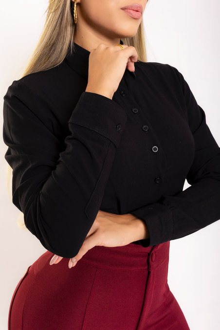 Camisa Versatile Manga Longa em Viscolinho Preta
