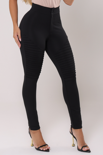 Calça Skinny Tecido Montaria Detalhes Nervura Preta